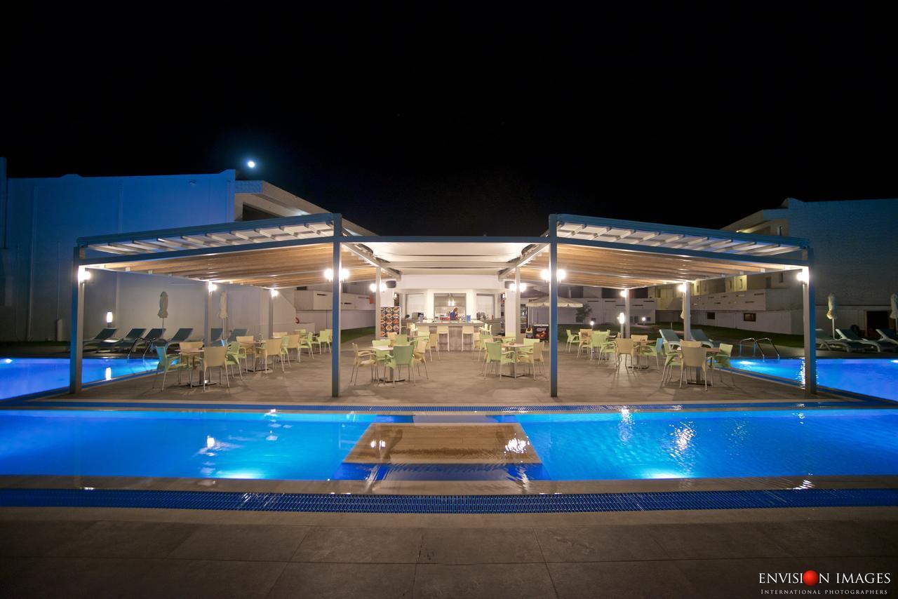 לאמפי Frosini Hotel מראה חיצוני תמונה