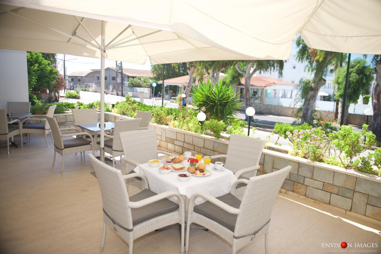 לאמפי Frosini Hotel מראה חיצוני תמונה