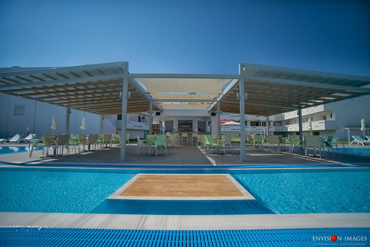 לאמפי Frosini Hotel מראה חיצוני תמונה