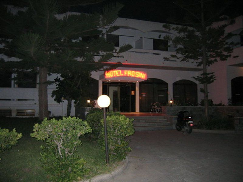 לאמפי Frosini Hotel מראה חיצוני תמונה
